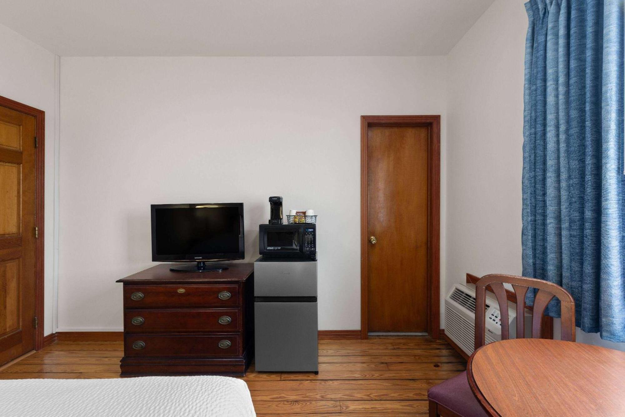 Days Inn By Wyndham Kill Devil Hills Oceanfront - Wilbur Екстер'єр фото