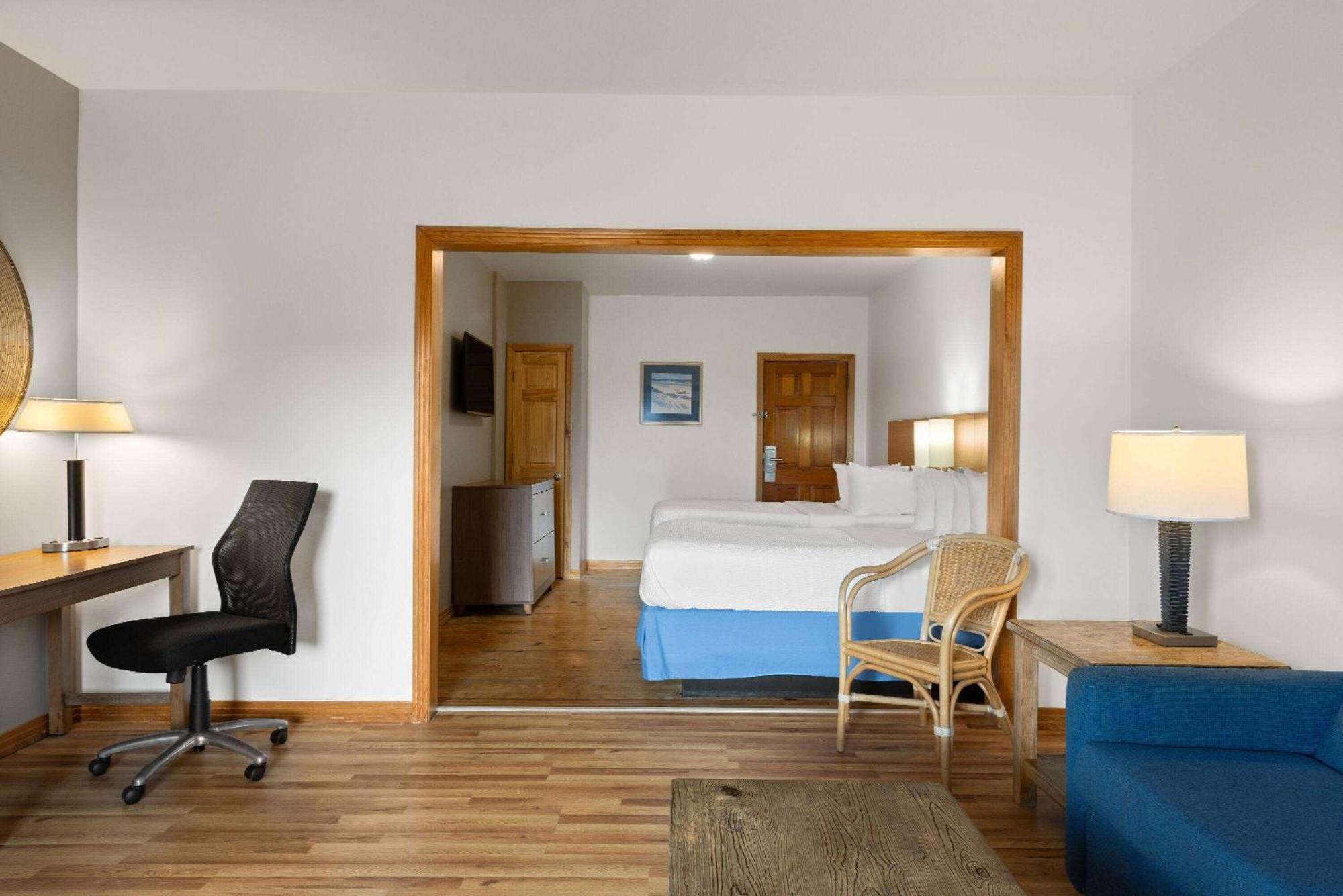 Days Inn By Wyndham Kill Devil Hills Oceanfront - Wilbur Екстер'єр фото