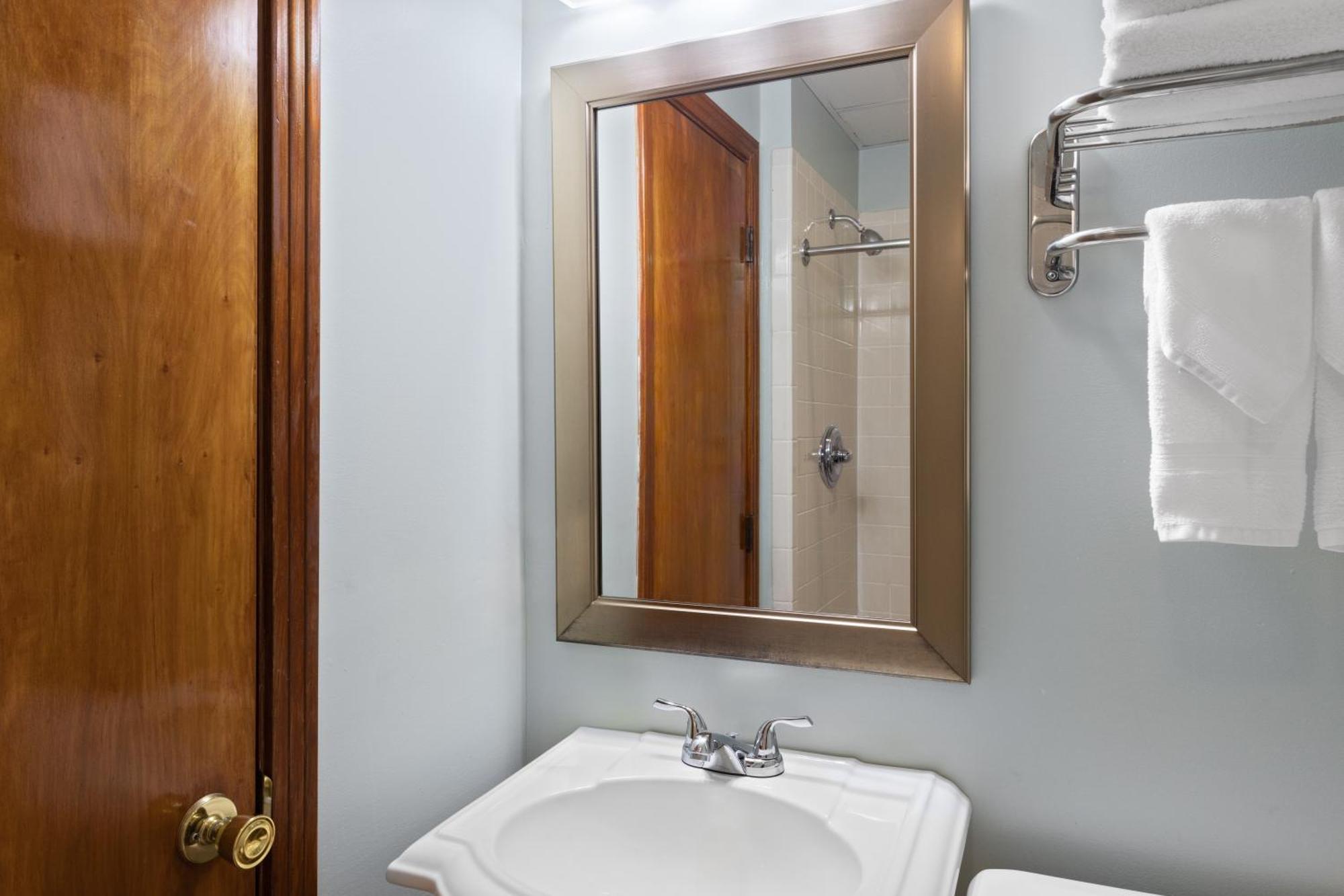 Days Inn By Wyndham Kill Devil Hills Oceanfront - Wilbur Екстер'єр фото