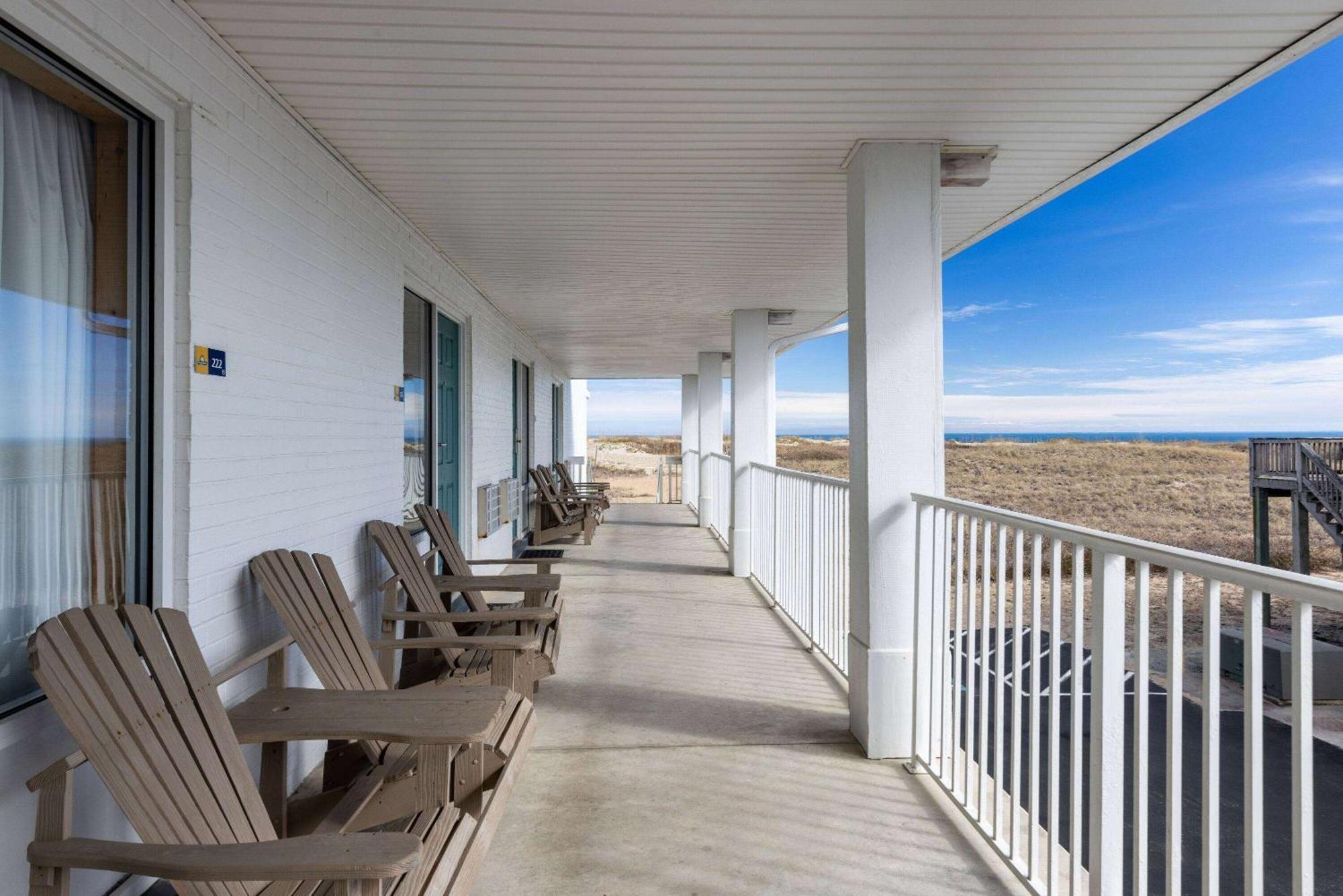 Days Inn By Wyndham Kill Devil Hills Oceanfront - Wilbur Екстер'єр фото