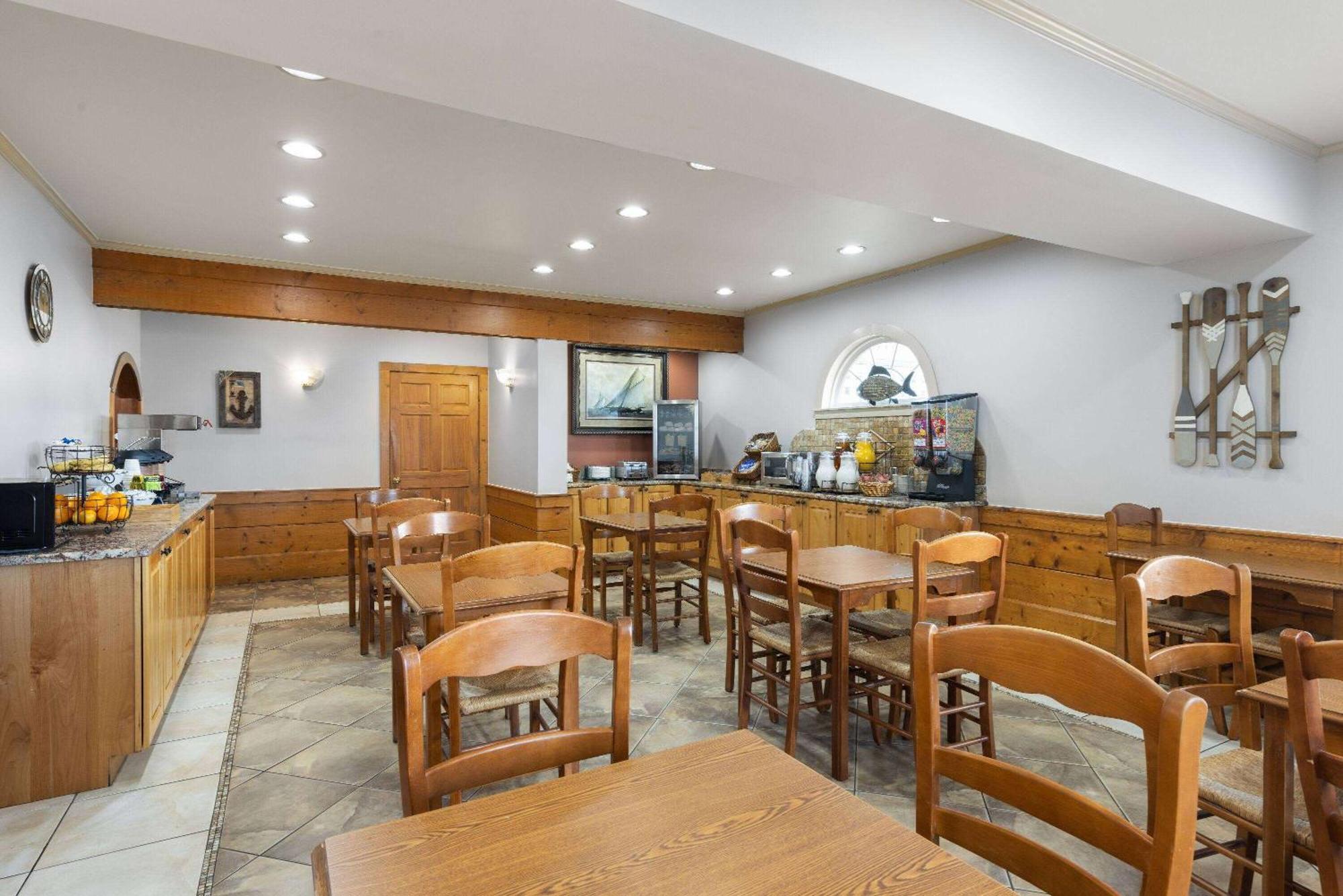 Days Inn By Wyndham Kill Devil Hills Oceanfront - Wilbur Екстер'єр фото