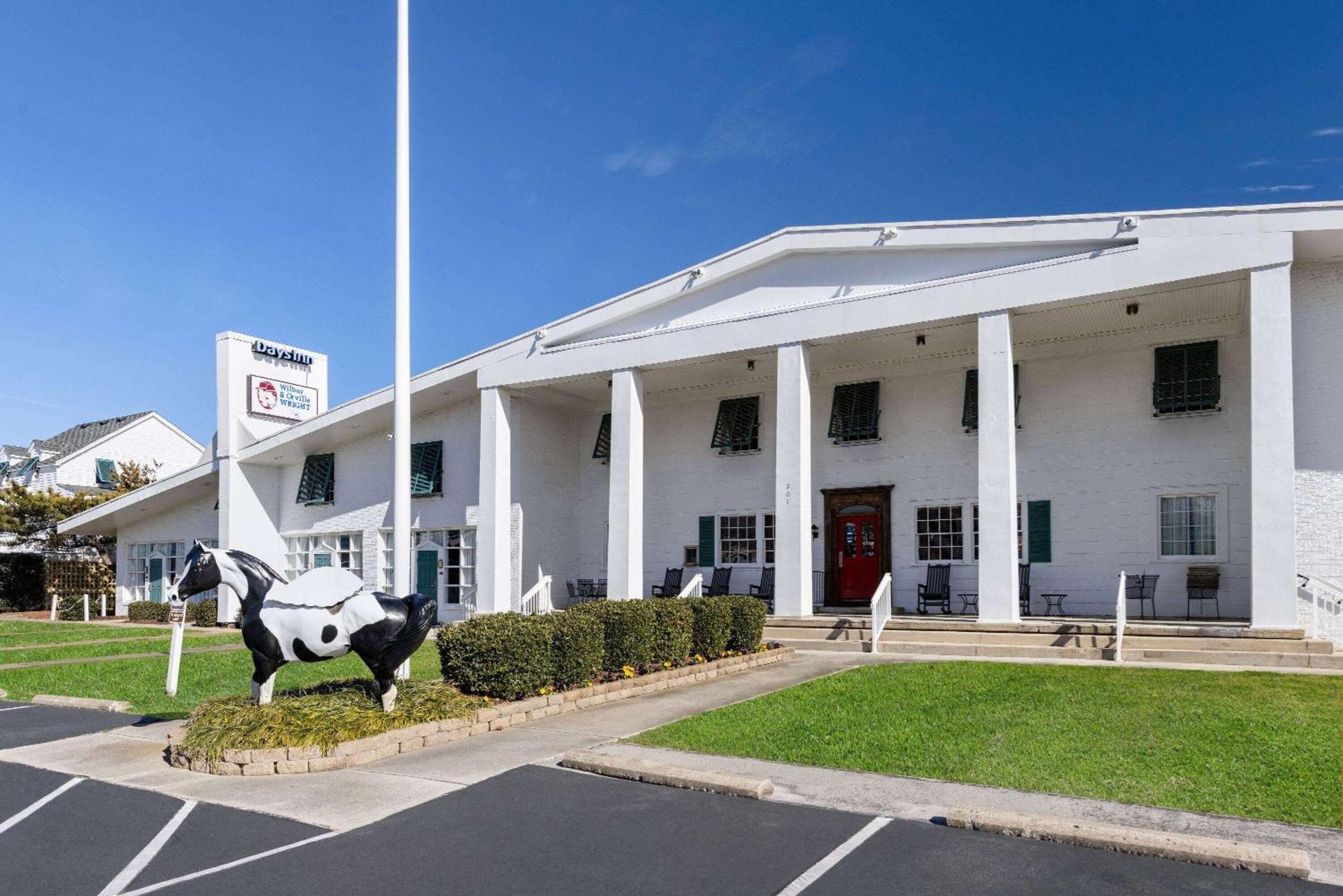 Days Inn By Wyndham Kill Devil Hills Oceanfront - Wilbur Екстер'єр фото
