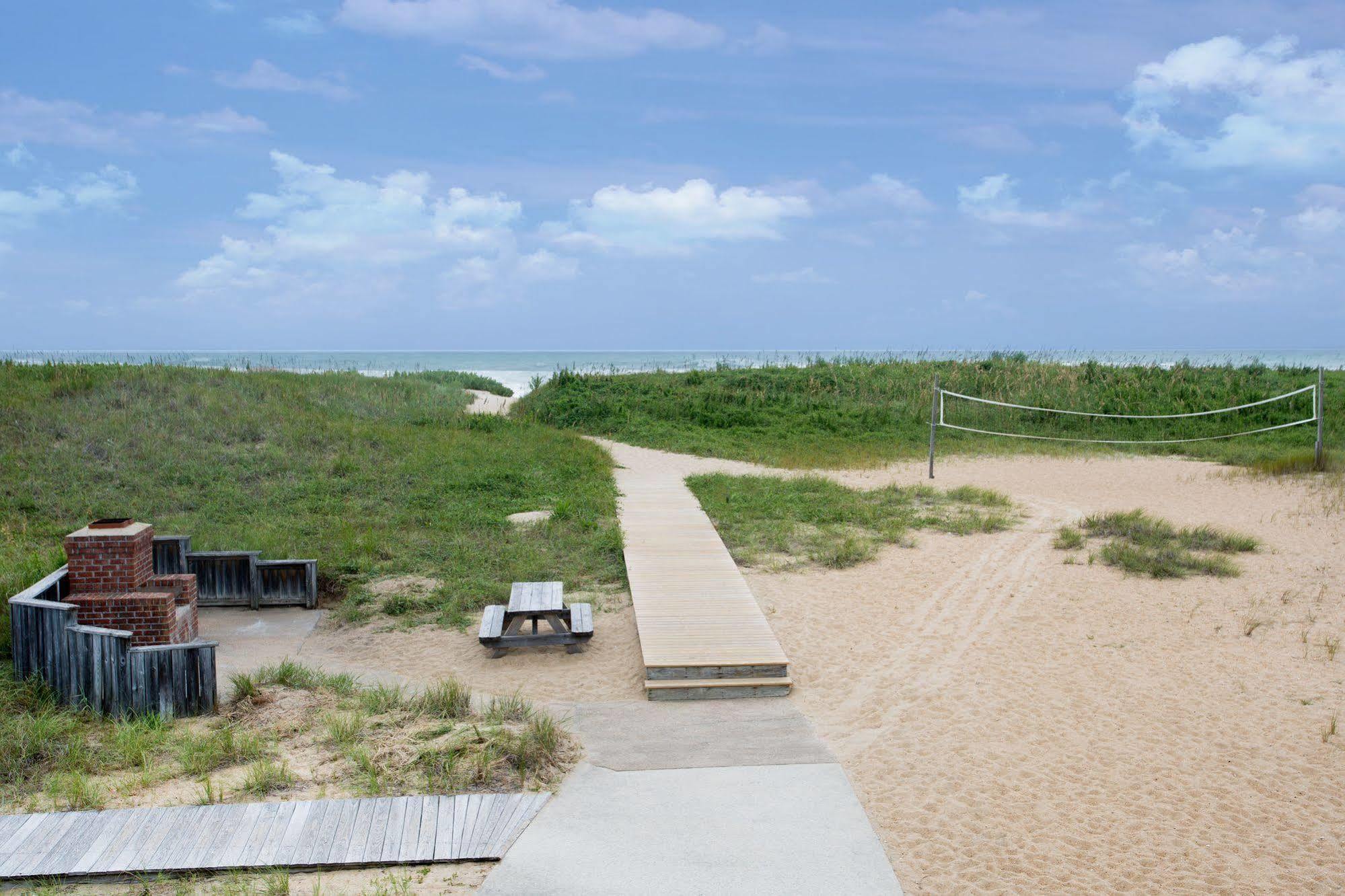 Days Inn By Wyndham Kill Devil Hills Oceanfront - Wilbur Екстер'єр фото