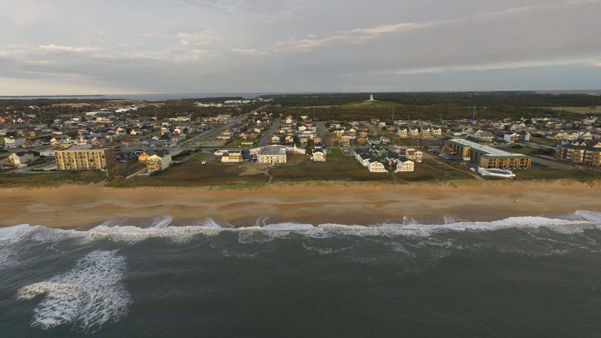 Days Inn By Wyndham Kill Devil Hills Oceanfront - Wilbur Екстер'єр фото